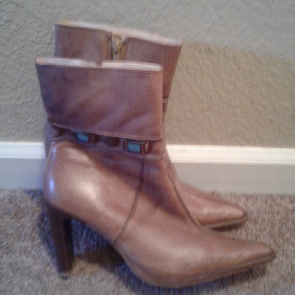 Boots,leather